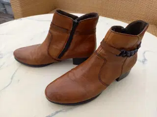 Super flotte Rieker støvler cognac