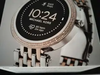 MKT5128 SMARTWATCH