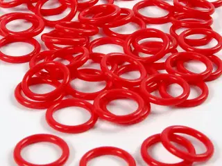 Røde plastringe 15 mm - 50 stk. til kreative projekter