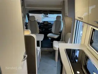 2024 - Etrusco V 6.8 SR Complete Sel.   Etrusco V 6.8 SR – Super Lækker Van fra Italienske Etrusco by Hymer