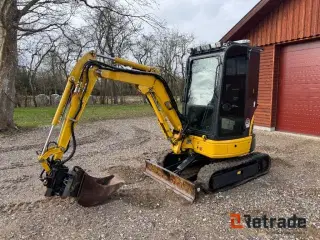 Komatsu PC22MR3