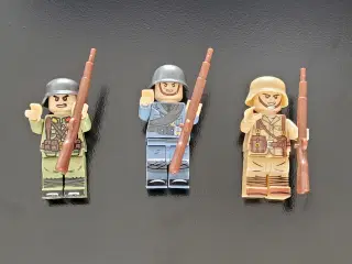 12 miniature soldater - 3 forskellige 4 af hver