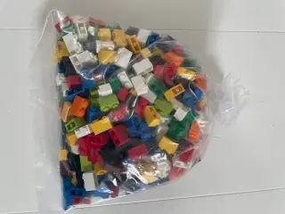 30. Lego alm. klodser 1x2