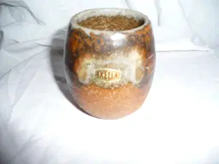 lille keramik vase fra AXELLA