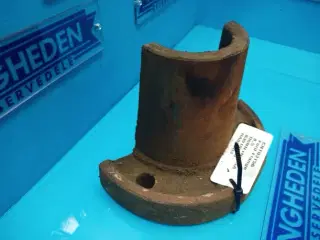 Ford 8630 Nav 8,5cm 38910695