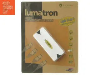 Lumatron usb port