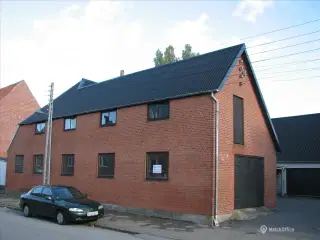 Gode lokaler - tidligere brugt til snedker virksomhed