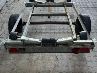 Trailer stel med bådstativ 