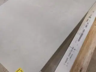 Fliser to forskellige i lys og mørk grå 60x120cm