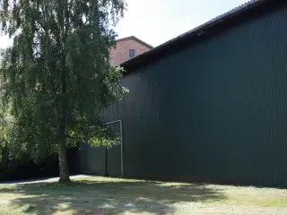 Lager  i uisoleret hal