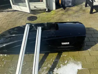 Thule tagbox - whipsbar tagbøjler til Tesla s