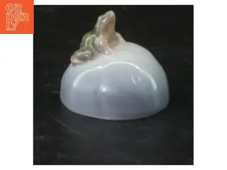 Lille porcelænsfigur med frø på sten 507 Royal Copenhagen (str.  4x4 cm)