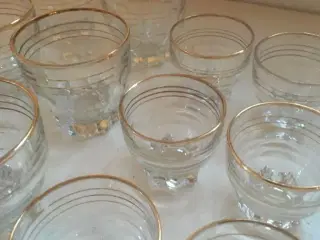 Elegante Glas med guldkant