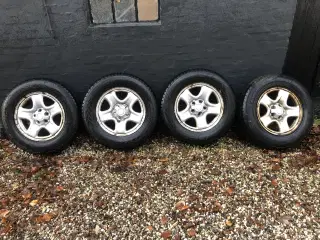 Fælg rav 4 215/70r16