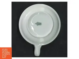Hvid porcelænskop med underkop fra Suisse Langenthal (str. Ø. 9 cm. h. 5,5 cm)