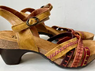 Think, sandaler, str 37