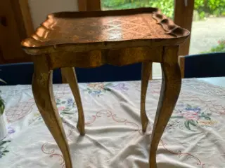 lille sidebord