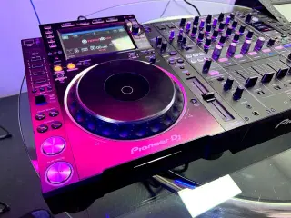Pioneer DJ DJM-900NXS2 + 2 CDJ-2000NXS2 