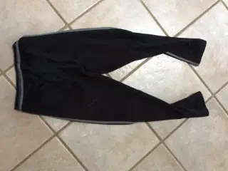 Adidas bukser sort m grå stribe 