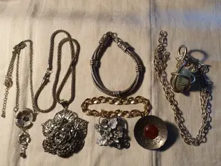 Smykker 1stk5kr 3stk10kr SE 4 fotos