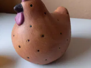 Påskehøne i keramik