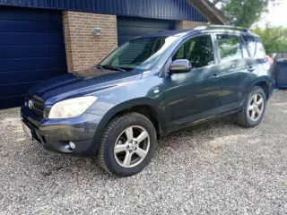 Toyota RAV4 2,2 D-4D 136 Plus 4x4