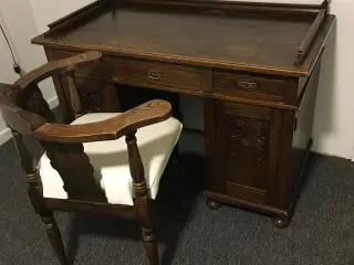 Antik skrivebord 