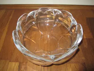Smuk LOTUS Glasskål. HOLMEGAARD.