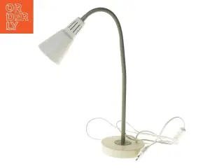 Hvid bordlampe fra IKEA (str. 59,5 cm)