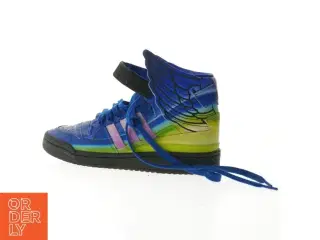 Adidas sko med vinger str. 38 fra Adidas (str. 38 )