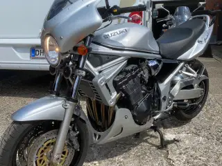 SUZUKI GSF 1200 BANDIT