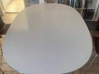 Piet Hein super ellipse spisebord
