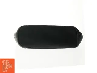 Sort skuldertaske fra Charles & Keith (str. 41x36 cm)