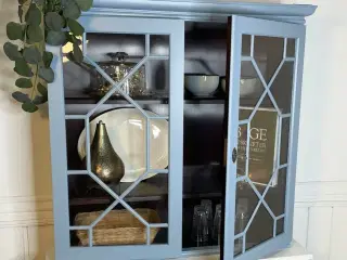 Hepplewhite vitrineskab 