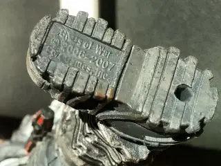 Locust Drone fra Gears of War Neca Figur