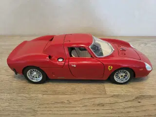 Modelbil: Ferrari 250 Le Mans.  Skala 1/18.