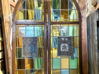 Dobbelt, buet forsatsramme m. blyindfattede glas