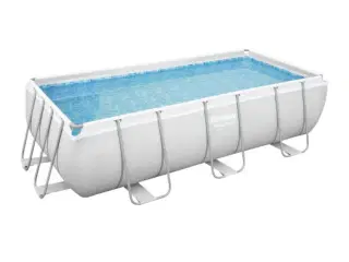 Meget fin Pool på 7200 liter med meget tilbehør