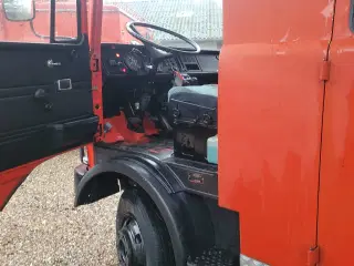 mercedes benz  lp 813