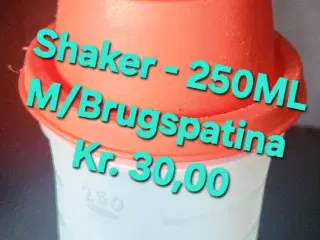 Lille Rød Tupperware Shaker 