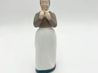 Porcelænsfigur, Konen med Æggene, Bing & Grøndahl