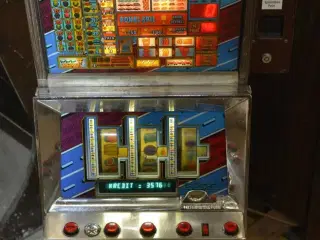 Spilleautomat Highway, enarmet tyveknægt