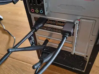 Stationær gaming computer setup