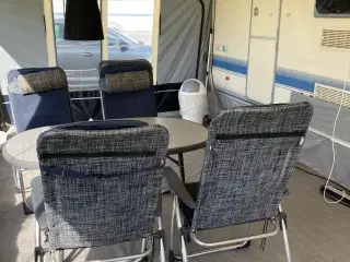 Adria Unika 542 TK årg. 2009 -1300 kg med mover