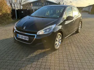 Peugeot 208 nysynet + kun 113000 km!!
