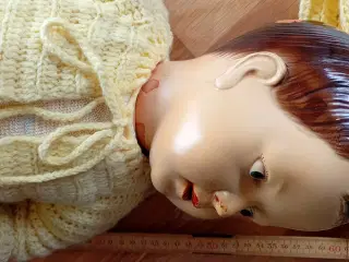 Gammel dukke fra 1940'erne