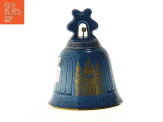 Porcelæns juleklokke fra Bing Og Grøndal (str. 13 cm)