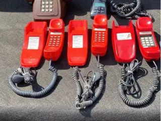 Diverse retro telefoner
