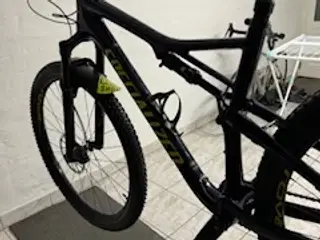 Carbon mountainbike