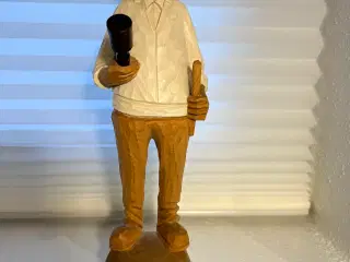 Flot Frihed Knudsen træ figur 